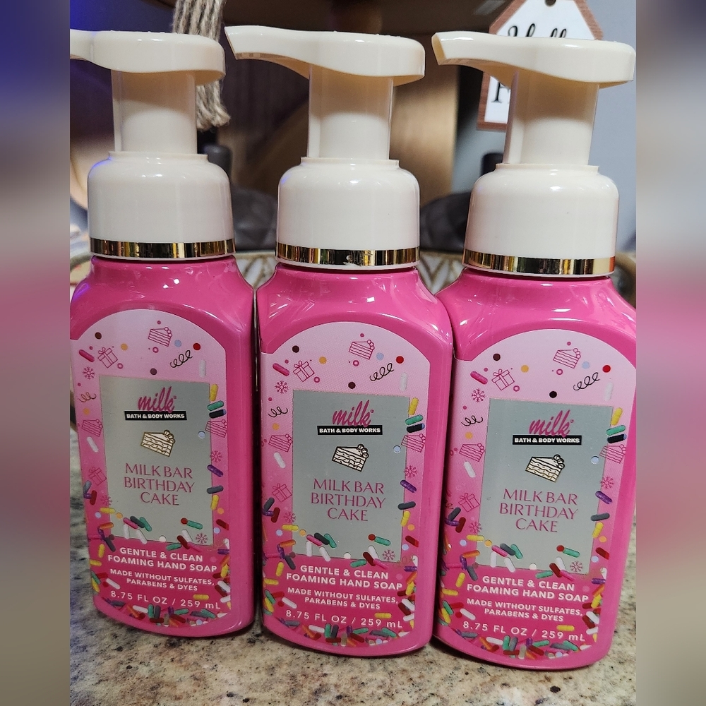 NWT Bath and Body Works x Milk Bar "Birthday Cake" Foaming Hand Soap Bundle